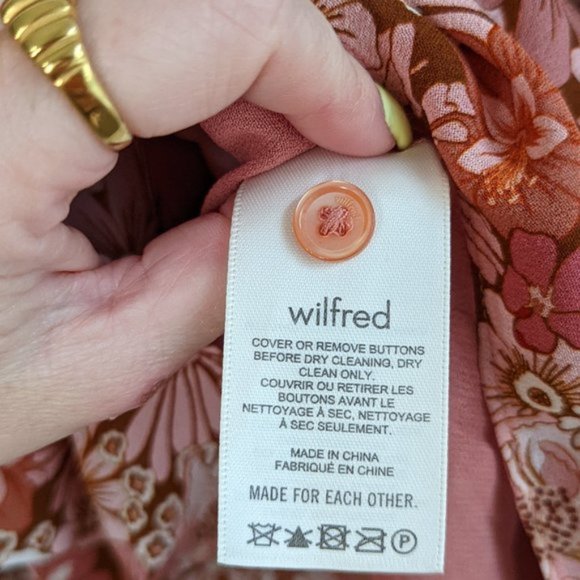 Aritzia Wilfred Eden Printed, ruffled V-neck blouse SZ XXS - Picture 11 of 12